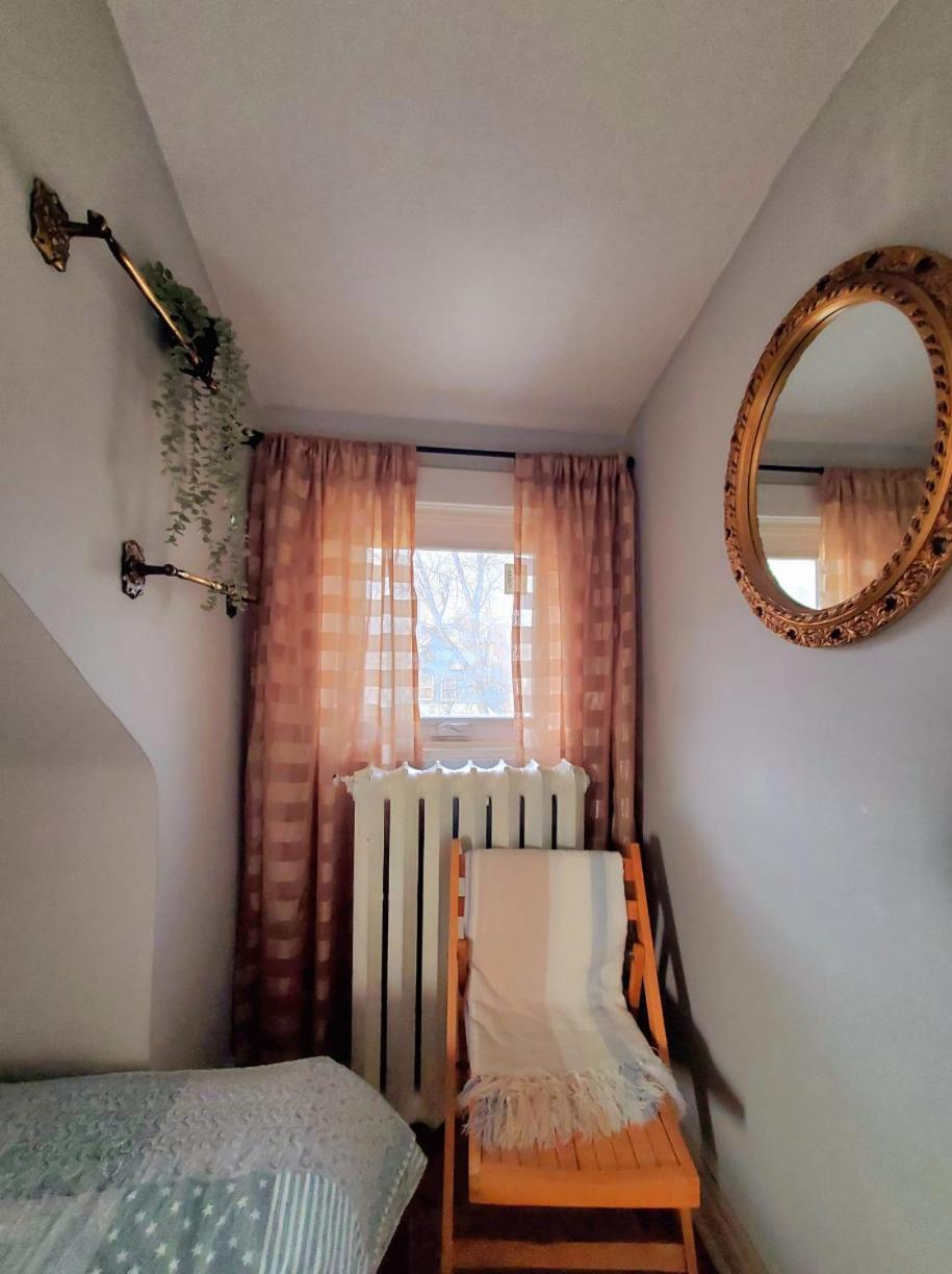Merj'S Guest House In Wolesly Winnipeg Extérieur photo