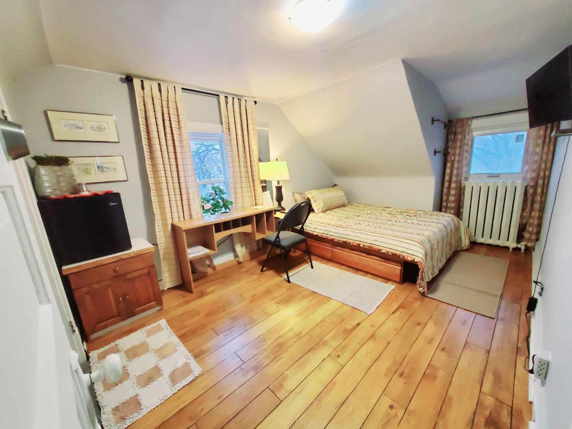 Merj'S Guest House In Wolesly Winnipeg Extérieur photo